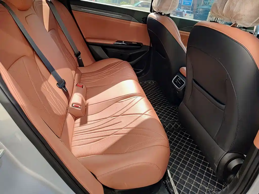 Geely Galaxy L6 2025 — фото 11