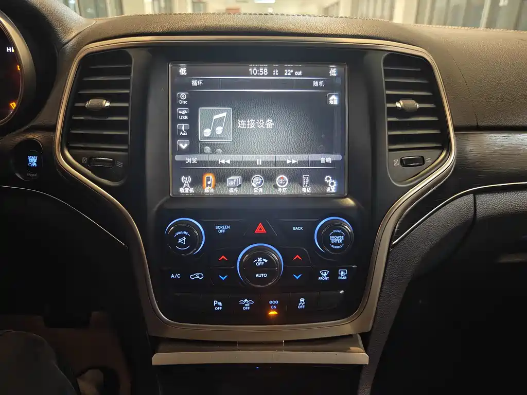 Jeep Grand Cherokee 2018 — фото 6