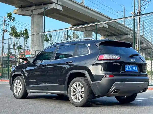 Jeep Cherokee 2019