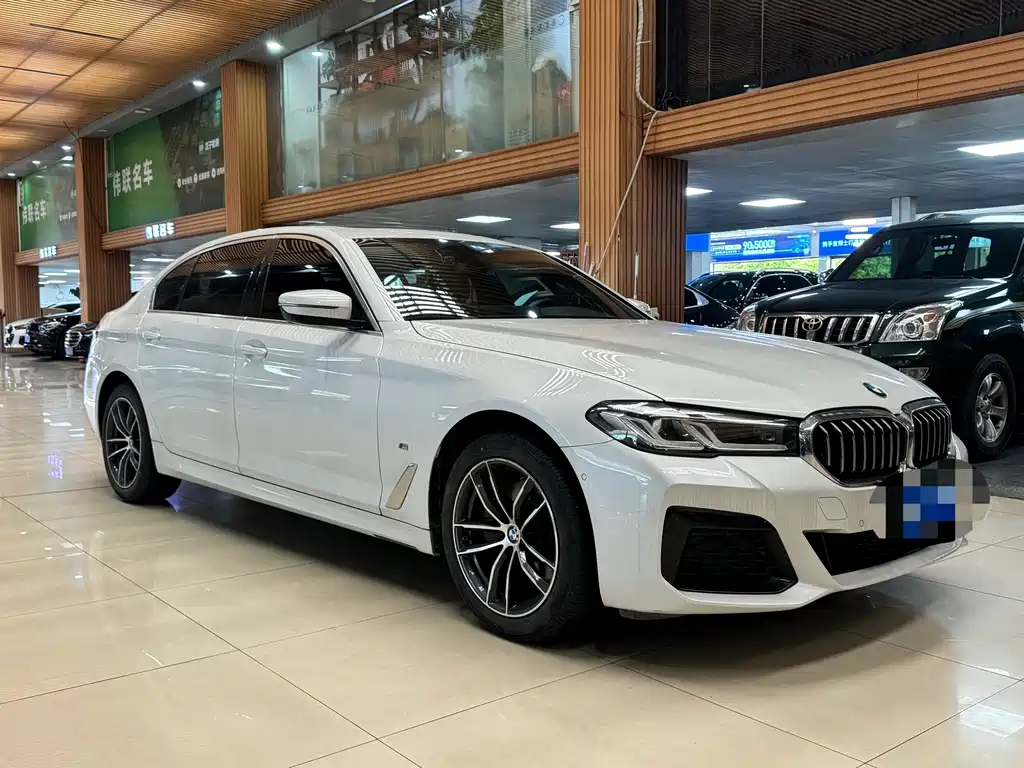 BMW 5 Series 2022