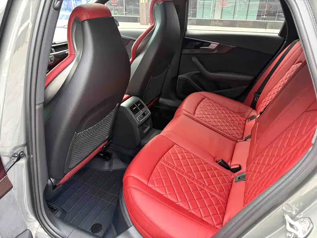 Audi S4 2023