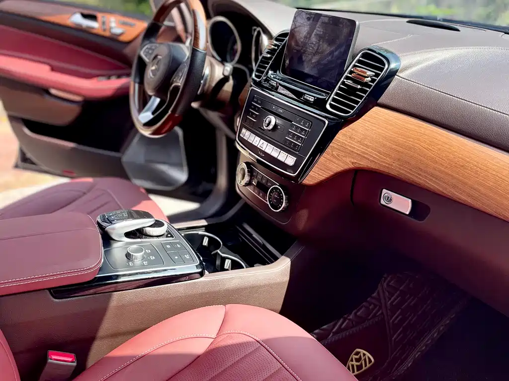 Mercedes-Benz GLS 2019 — фото 43