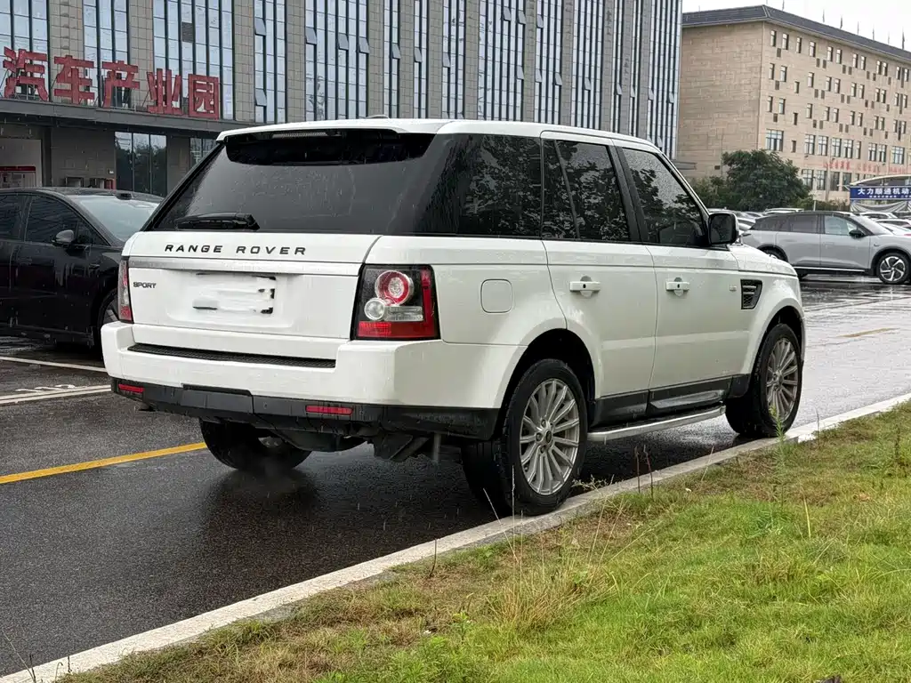 Land Rover Range Rover Sport 2013 — фото 18