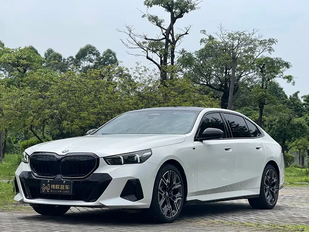 BMW 5 Series 2026