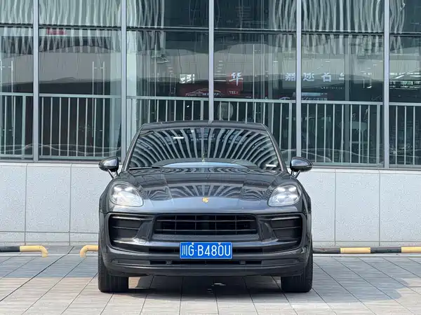 Porsche Macan 2022