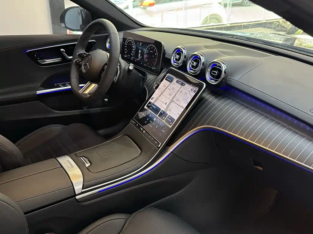 Mercedes-Benz C-Class 2024 — фото 13