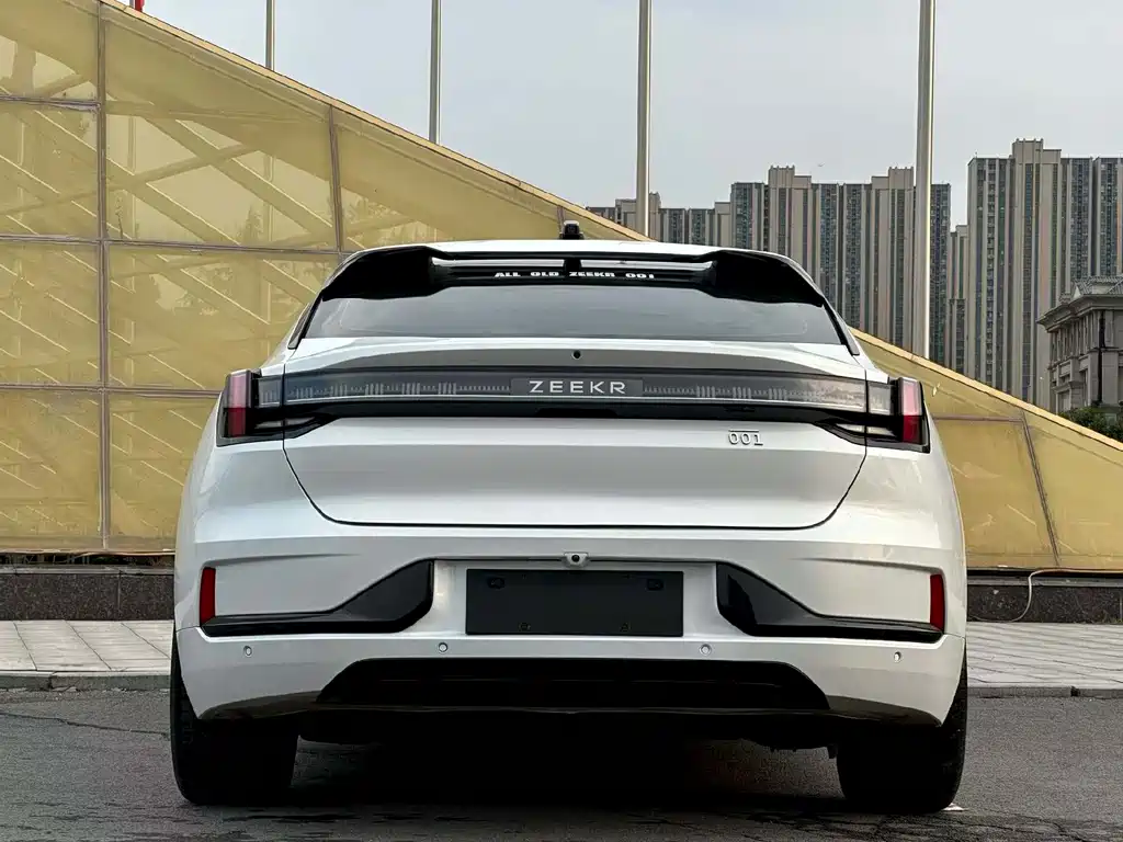 Zeekr 001 2023 — фото 8
