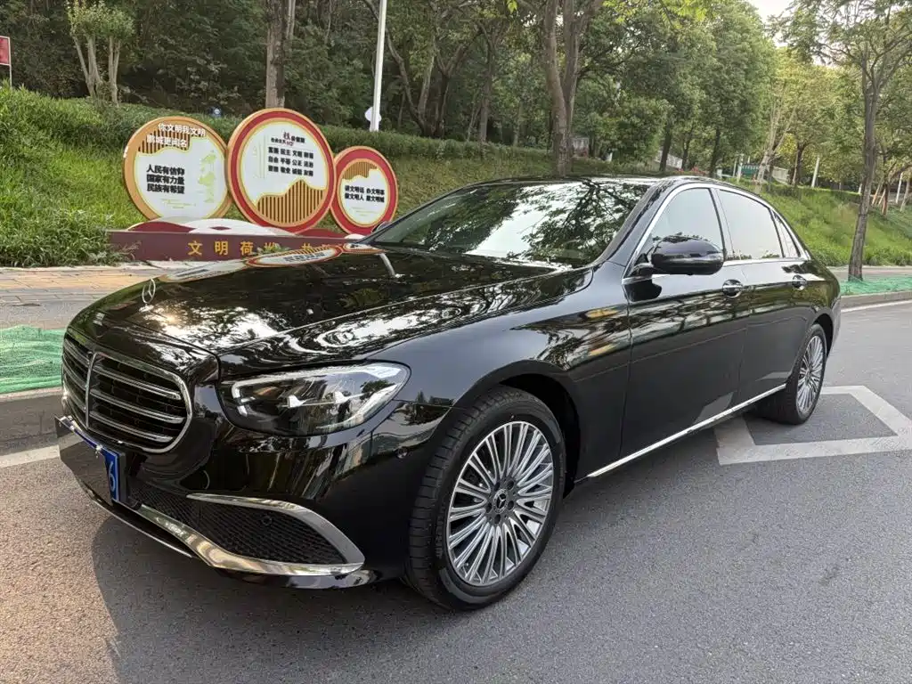 Mercedes-Benz E-Class 2022 — фото 1