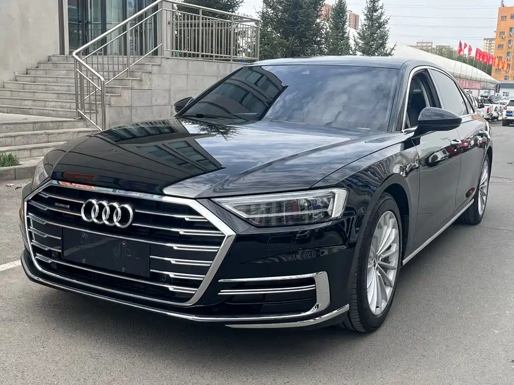 Audi A8 2019 — фото 3