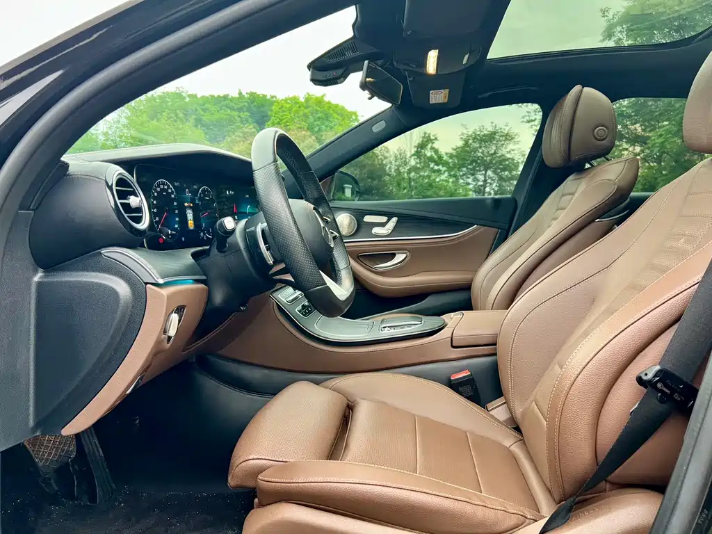Mercedes-Benz E-Class 2023