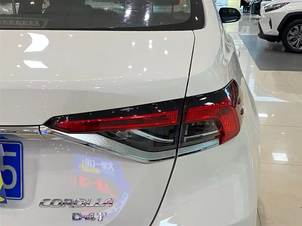 Toyota Corolla 2020 — фото 15