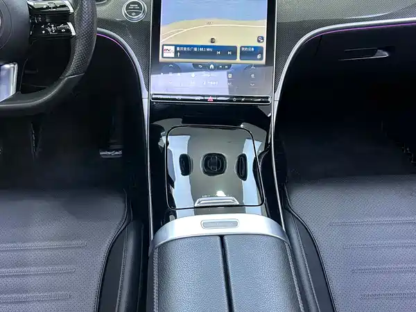 Mercedes-Benz C-Class 2022