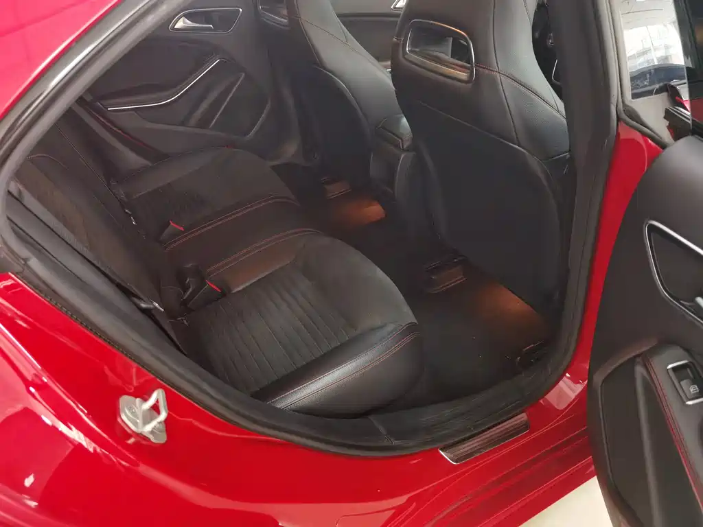 Mercedes-Benz CLA 2017 — фото 16