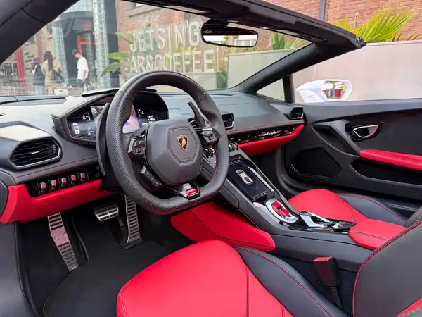 Lamborghini Huracan 2022