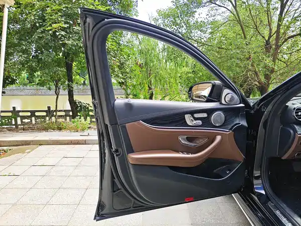 Mercedes-Benz E-Class 2018