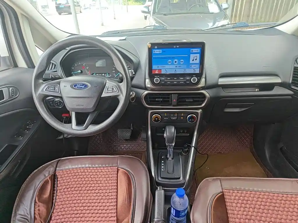 Ford EcoSport 2019 — фото 10
