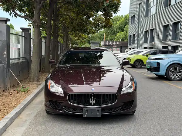 Maserati Quattroporte 2015