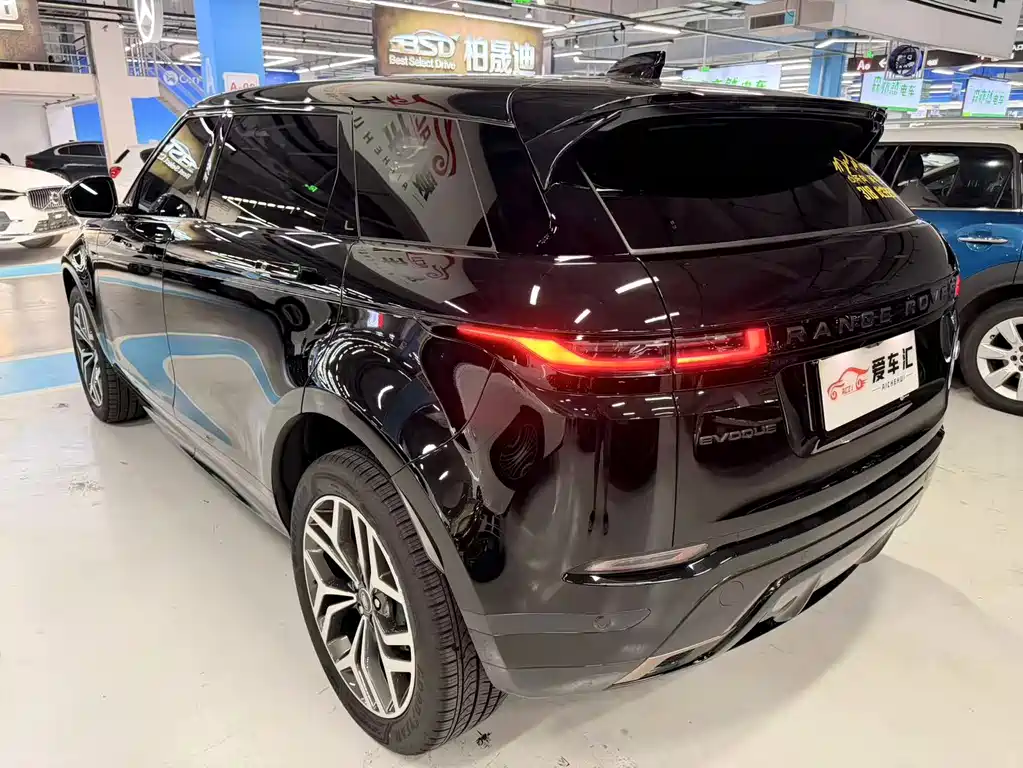 Land Rover Range Rover Evoque 2026 — фото 14