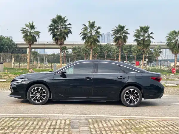 Toyota Avalon 2022