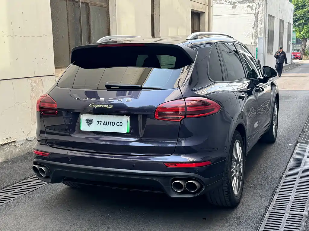 Porsche Cayenne Hybrid 2017 — фото 6