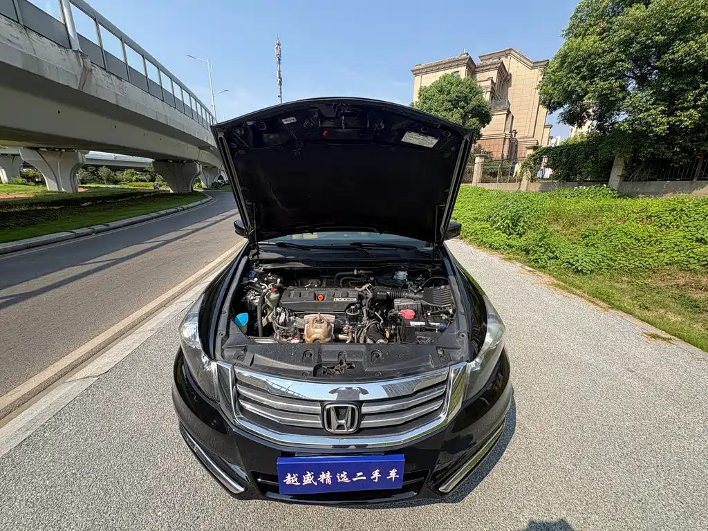 Honda Accord 2013 — фото 20