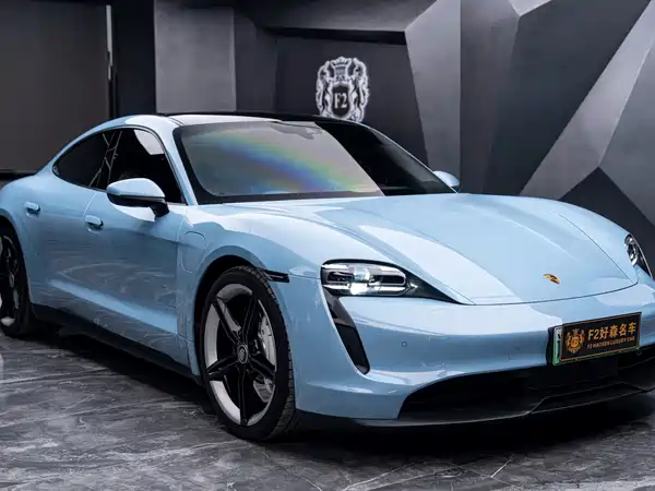 Porsche Taycan 2024