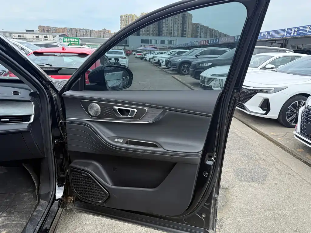 Chery Tiggo 8 PRO 2025