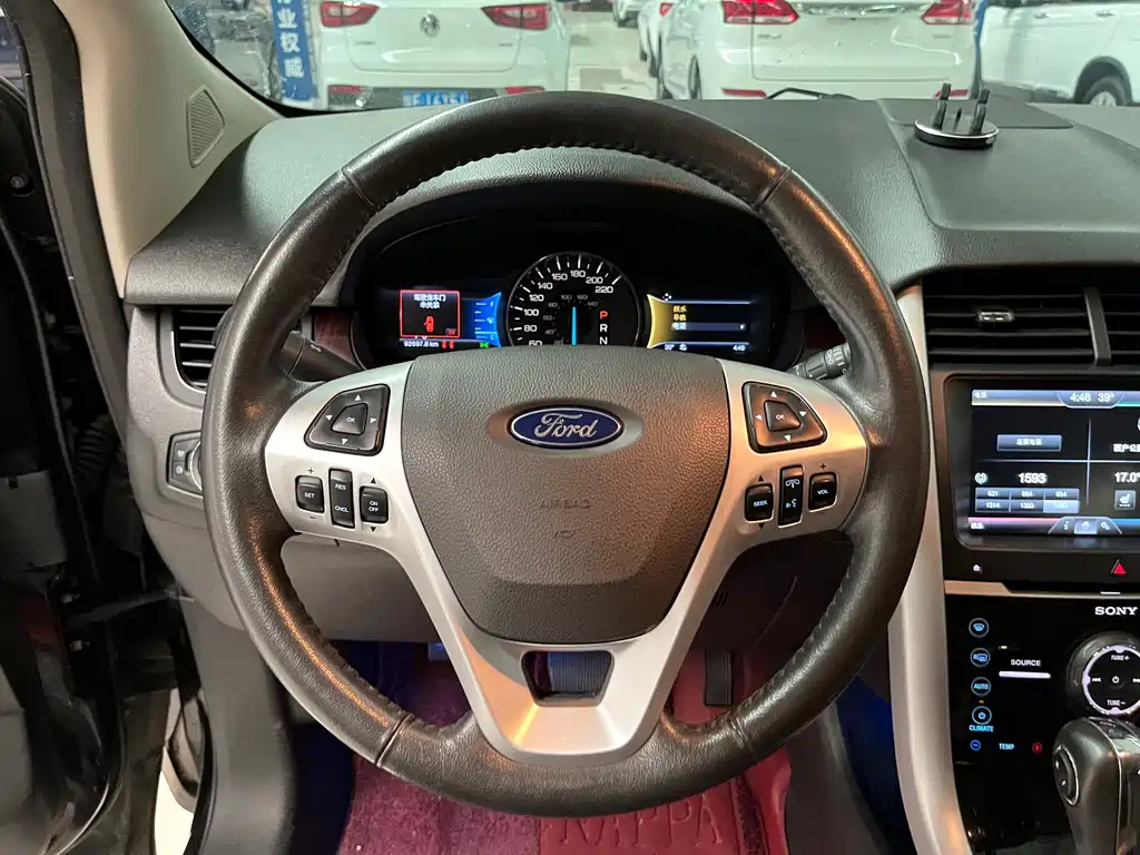 Ford Edge 2015 — фото 8