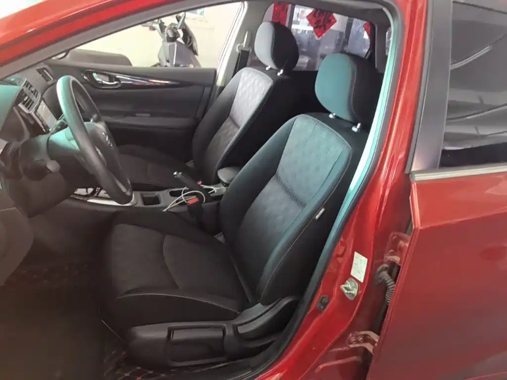 Nissan Tiida 2017 — фото 15