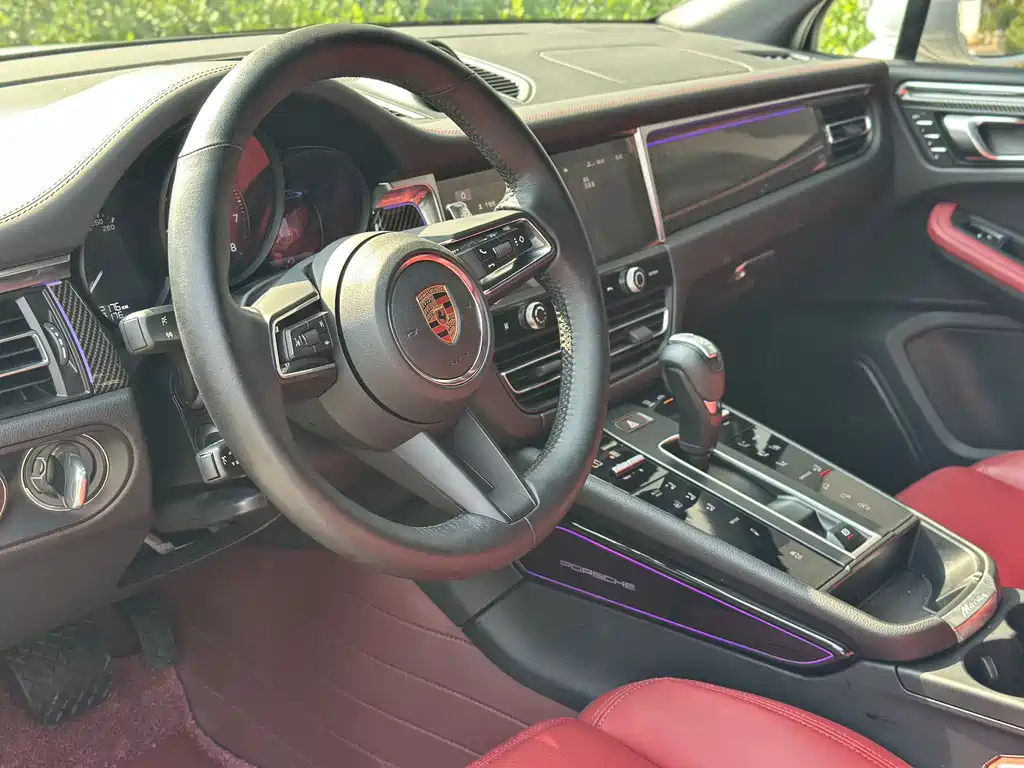 Porsche Macan 2023 — фото 11