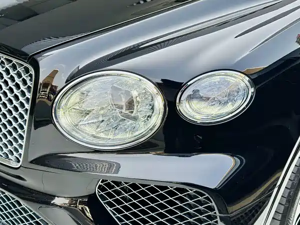 Bentley Bentayga 2021