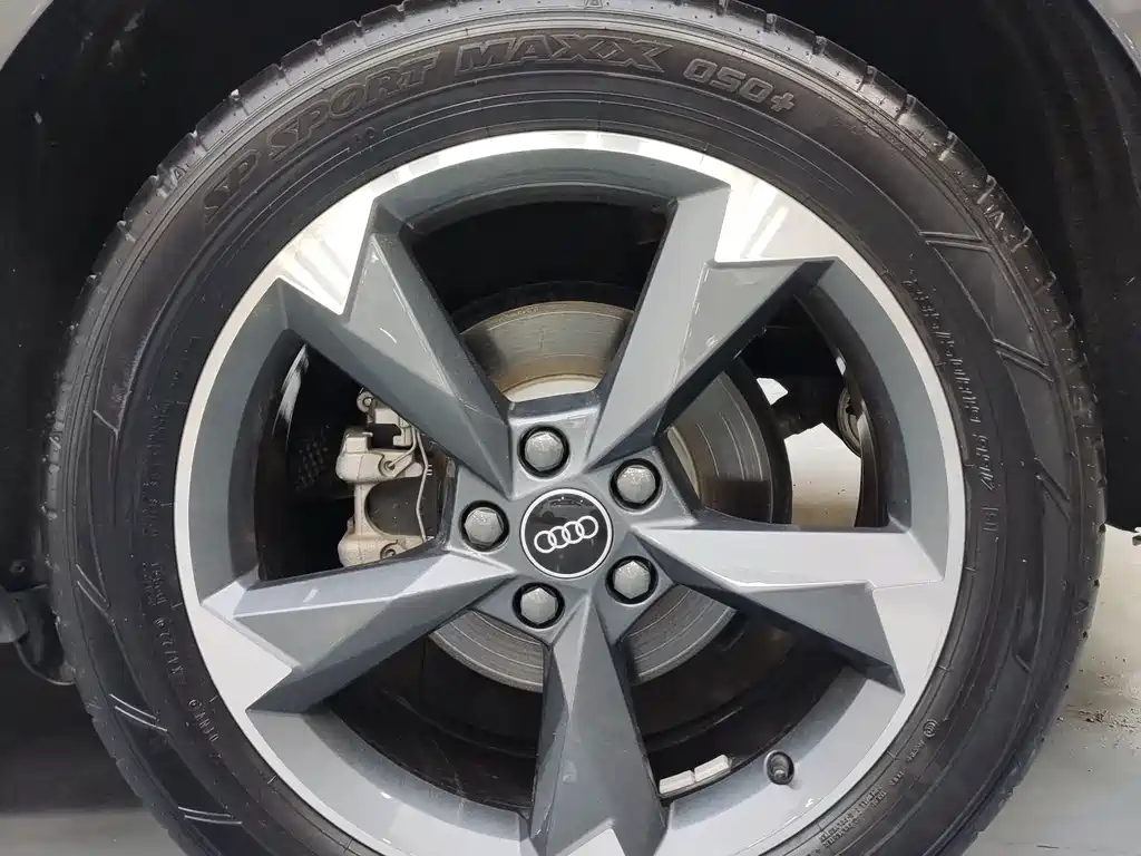 Audi Q3 2023 — фото 18