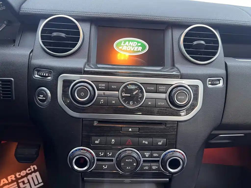 Land Rover Discovery 2016 — фото 22