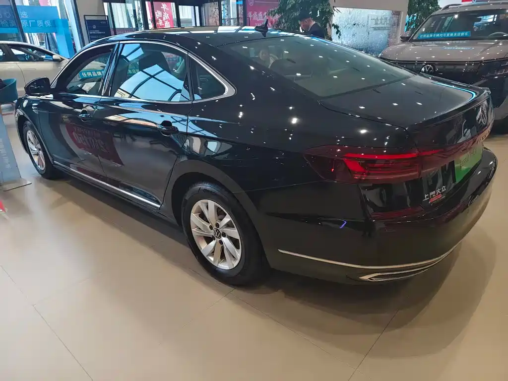 Volkswagen Passat New Energy 2025 — фото 3