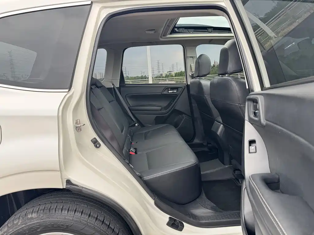 Subaru Forester 2013 — фото 28