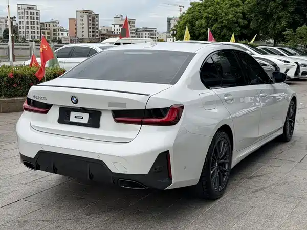 BMW 3 Series 2023