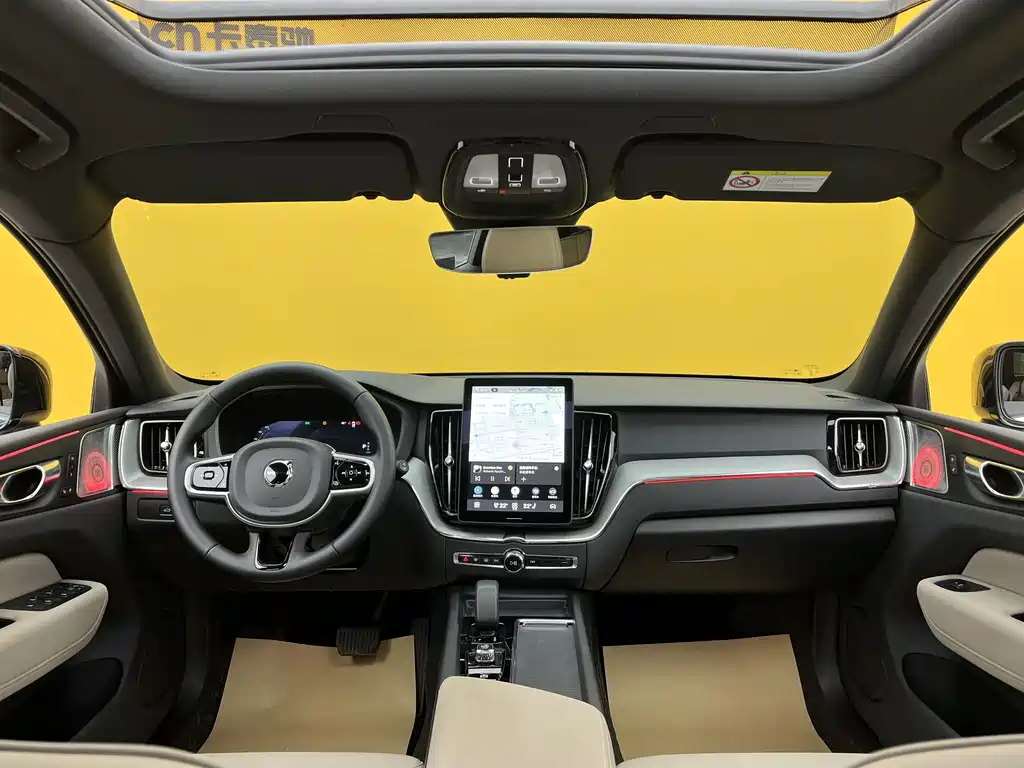 Volvo XC60 2025 — фото 20