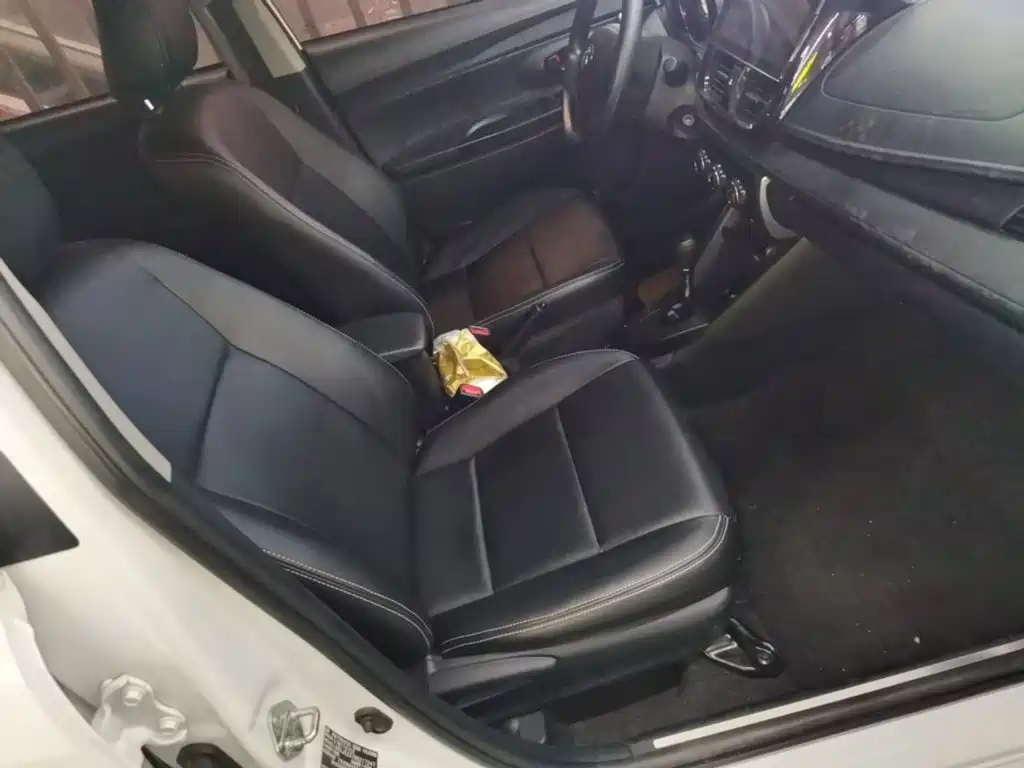 Toyota Yaris L 2017 — фото 25