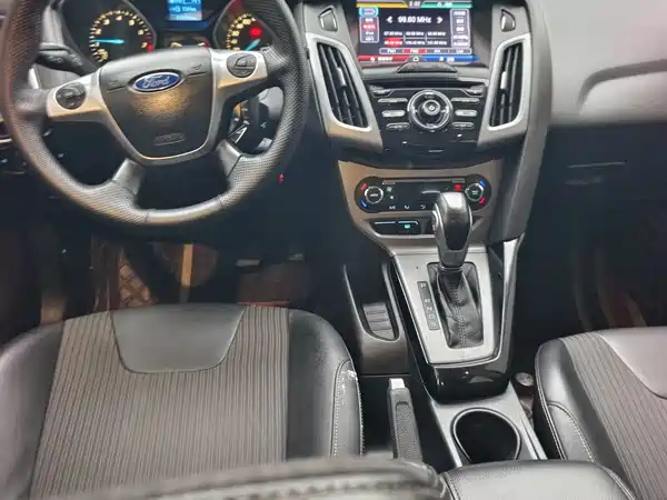 Ford Focus 2014