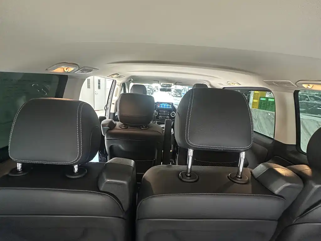 Mercedes-Benz Vito 2022 — фото 16