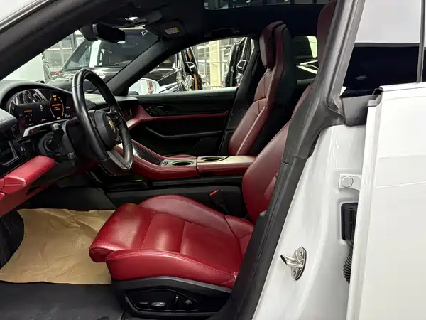 Porsche Taycan 2020