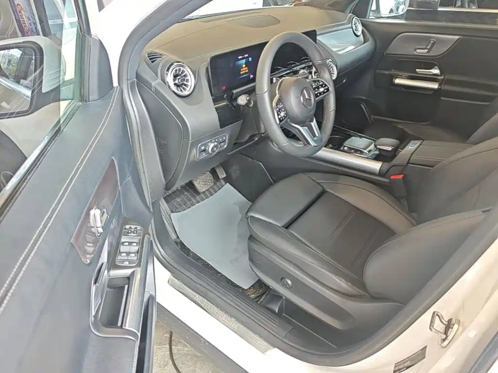 Mercedes-Benz GLA 2023 — фото 16