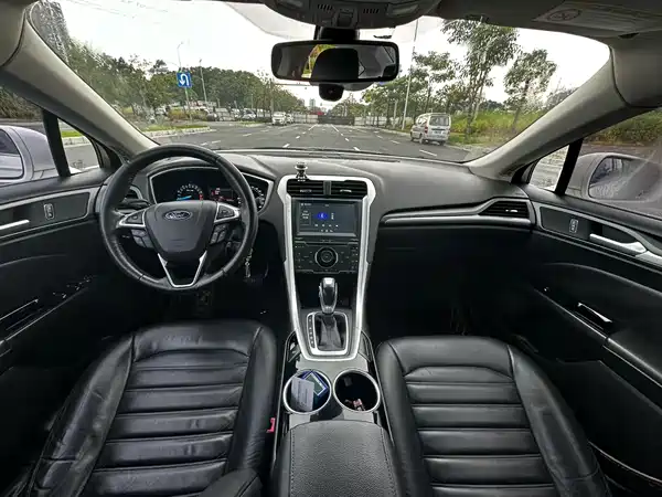 Ford Mondeo 2016