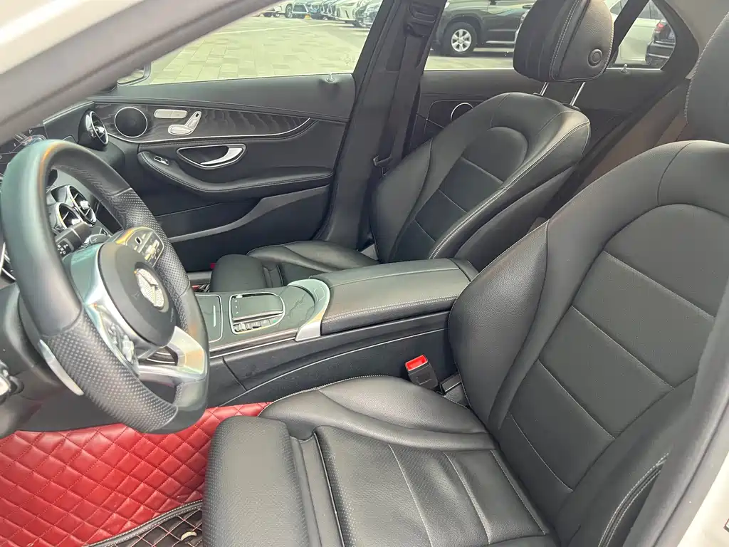 Mercedes-Benz C-Class 2019 — фото 13