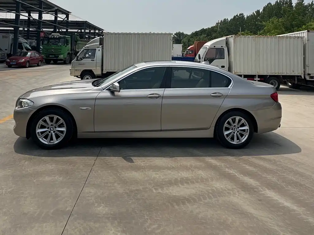 BMW 5 Series 2012