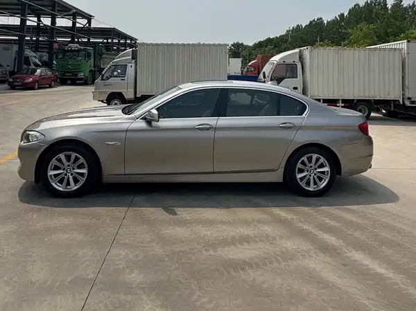 BMW 5 Series 2012