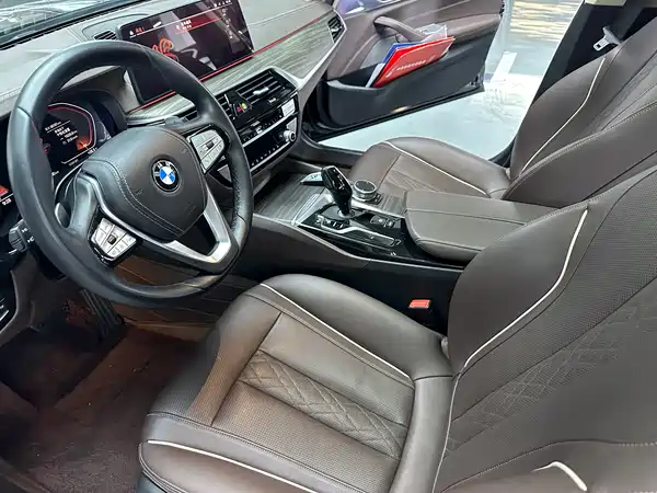 BMW 5 Series 2021