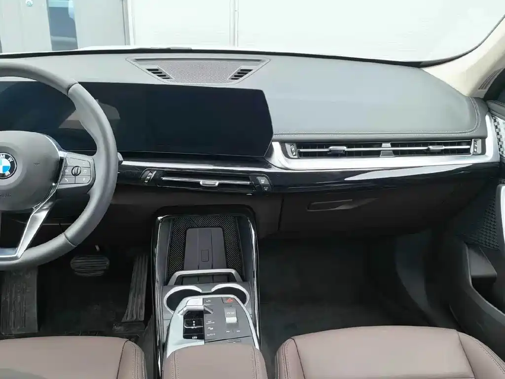 BMW X1 2025 — фото 11
