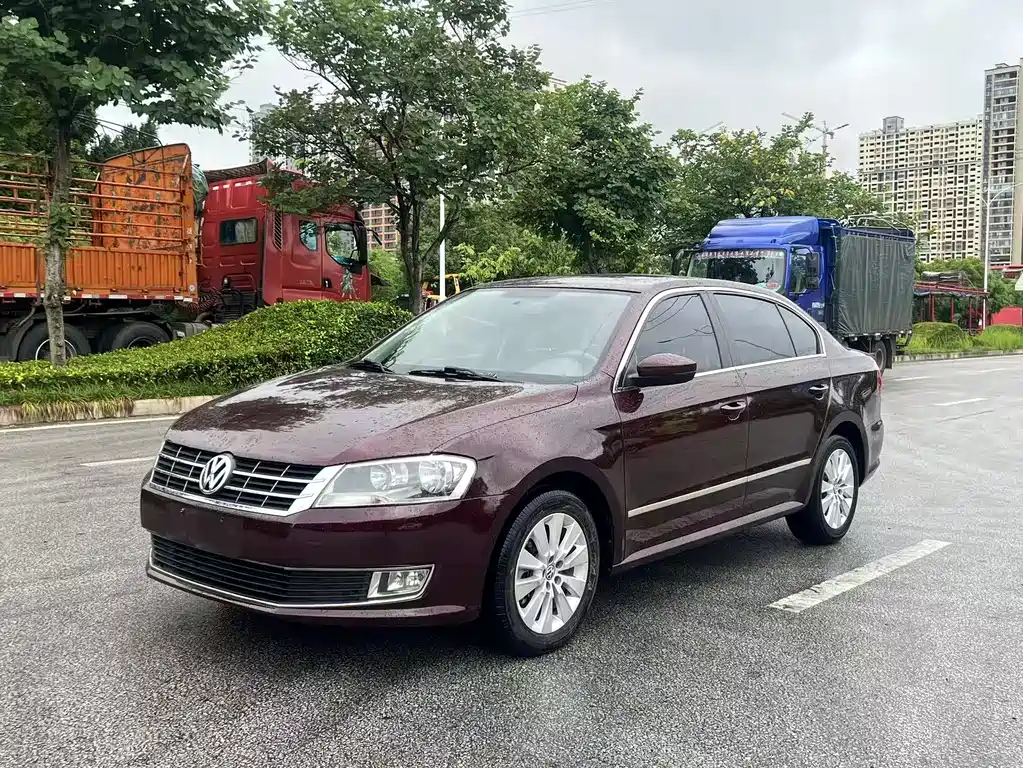 Volkswagen Lavida 2013