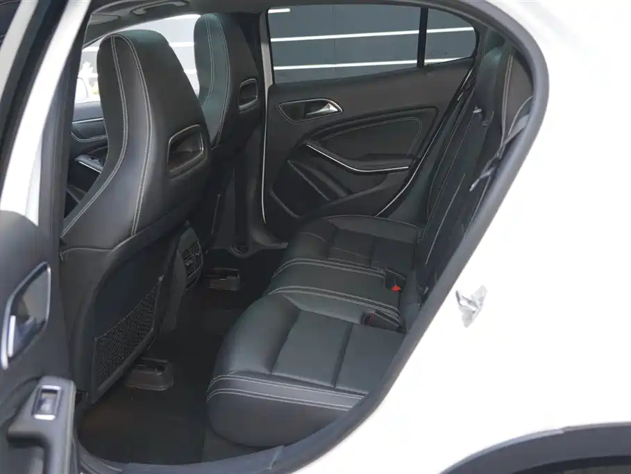 Mercedes-Benz GLA 2020 — фото 17